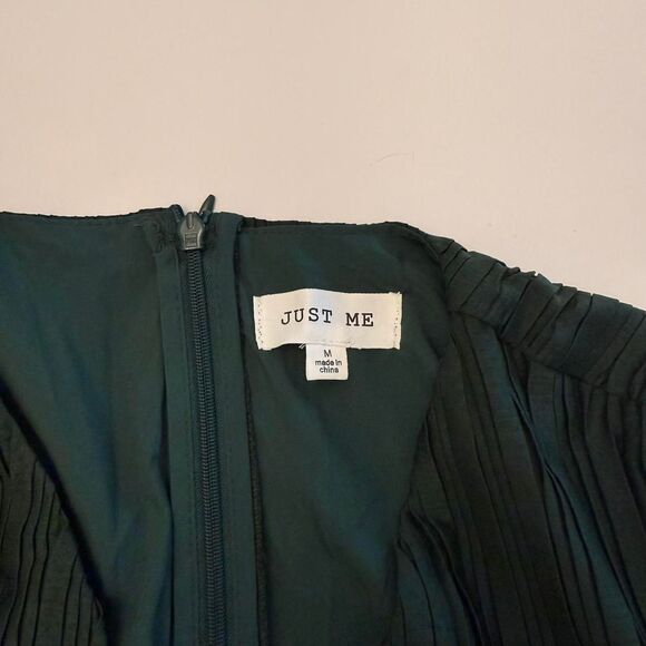 Petal & Pup Women's Pleated Layered Midi Dress in Emerald Sz M - Picture 5 of 6